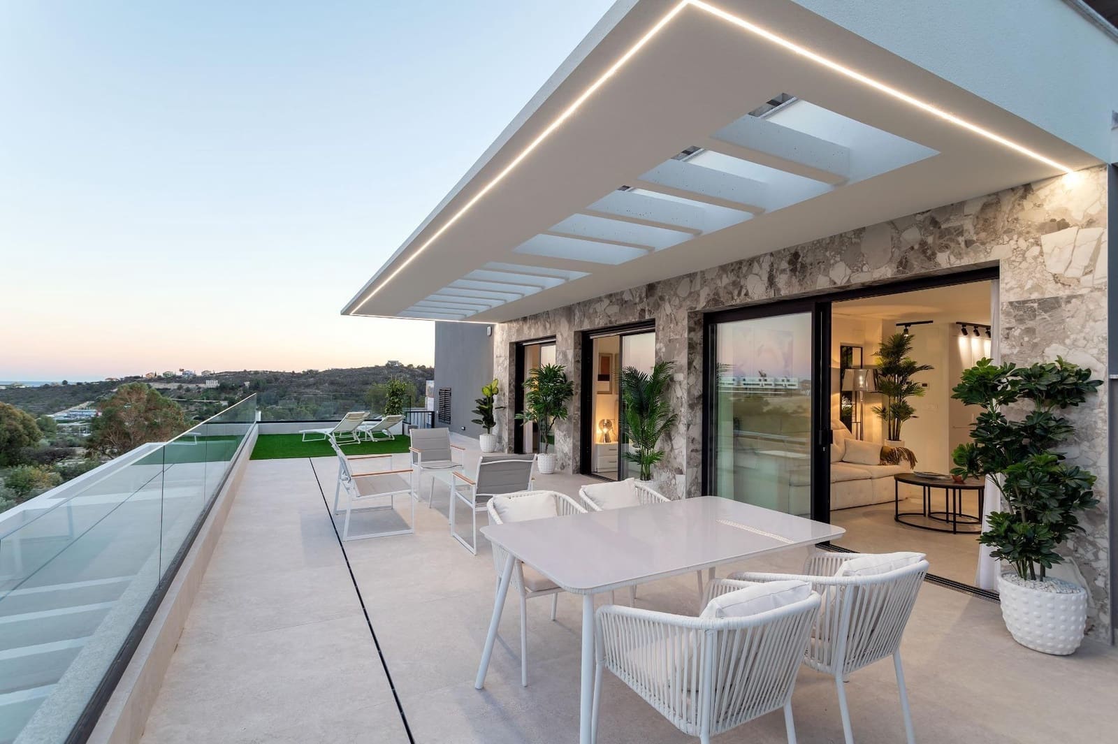 2 bedroom Apartment for sale in Finestrat with pool - € 345,000 (Ref: 8188230)