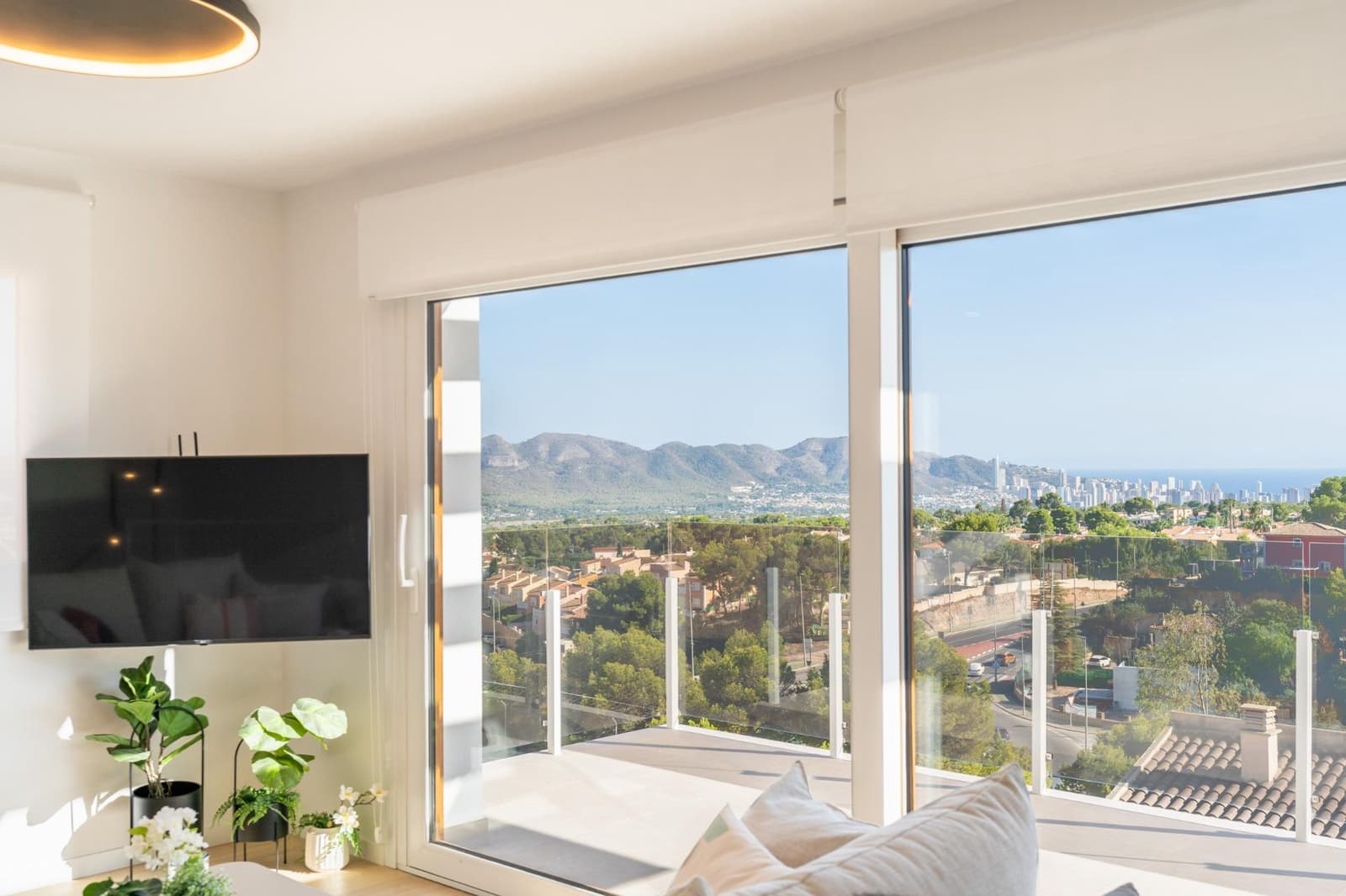 4 makuuhuone Paritalo myytävänä paikassa La Nucia mukana uima-altaan - 449 000 € (Ref: 8243889)