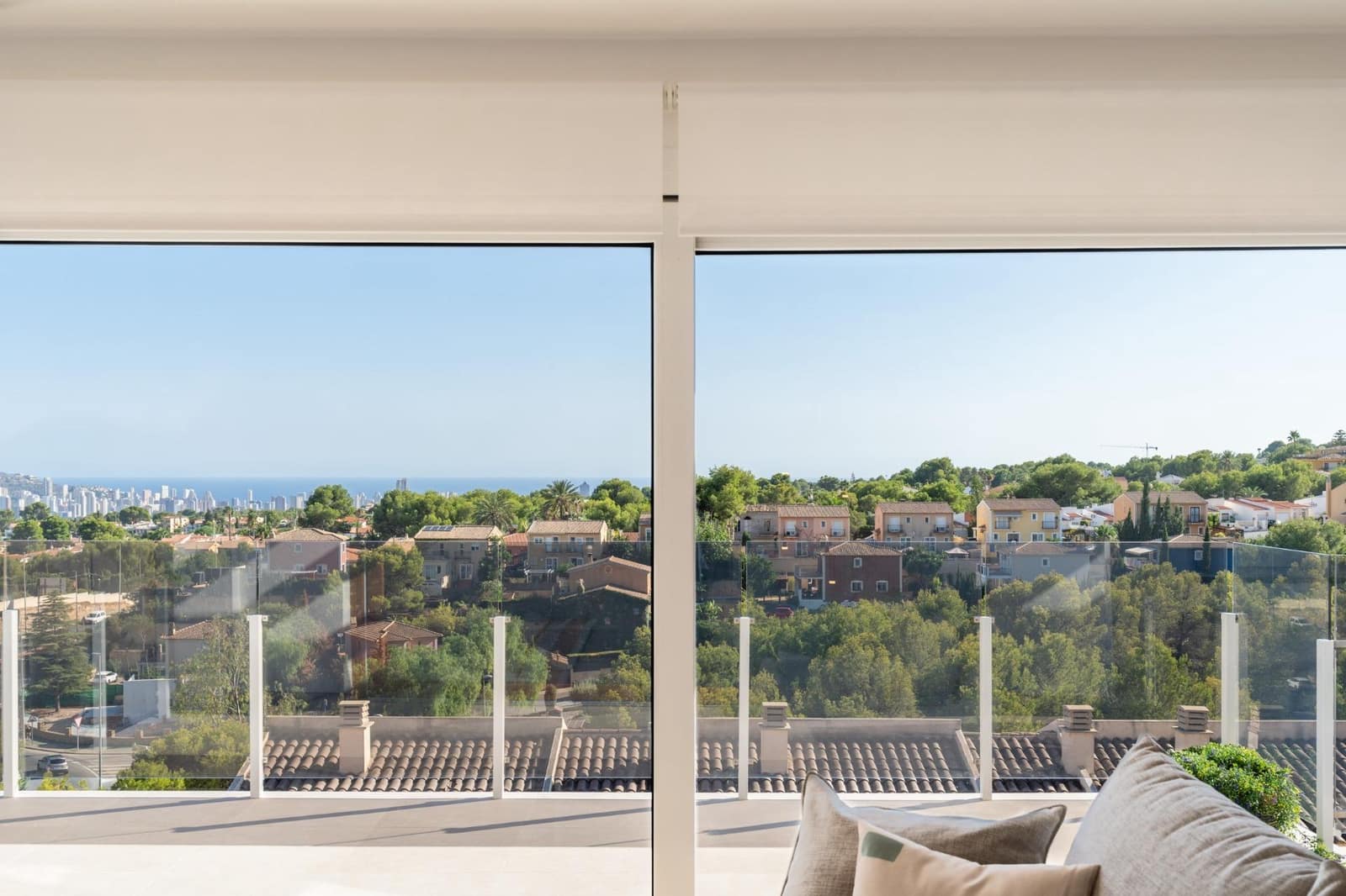 4 makuuhuone Paritalo myytävänä paikassa La Nucia mukana uima-altaan - 449 000 € (Ref: 8243889)