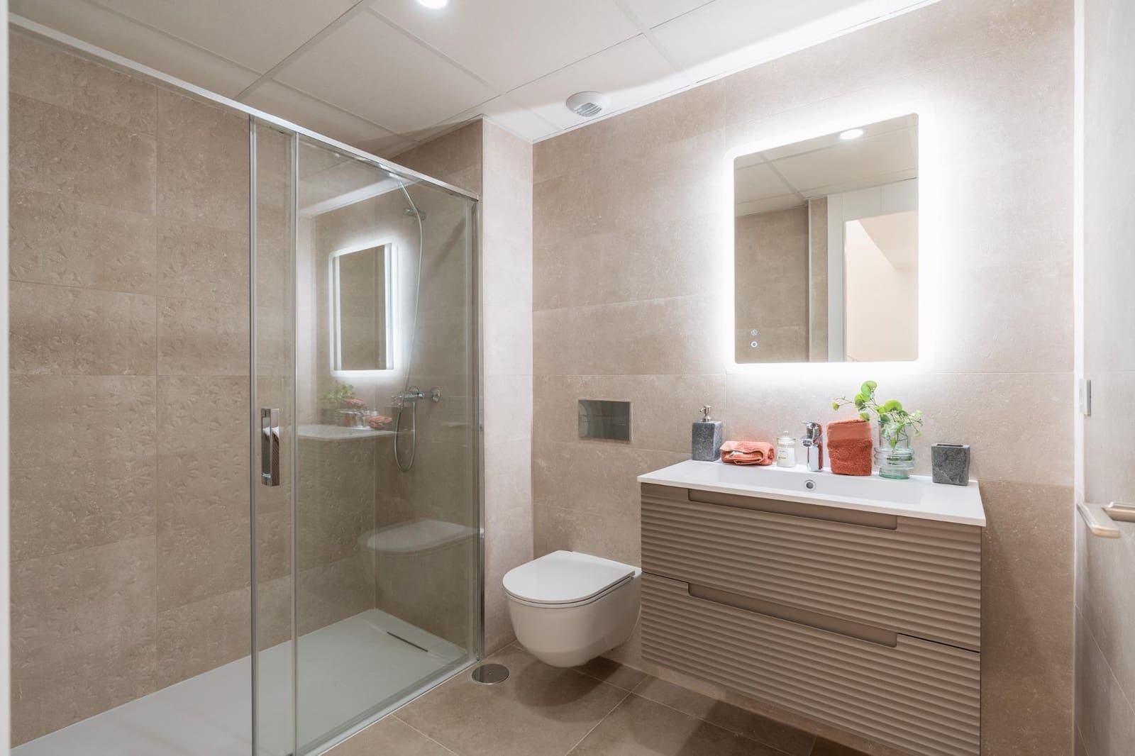 4 makuuhuone Paritalo myytävänä paikassa La Nucia mukana uima-altaan - 449 000 € (Ref: 8243889)