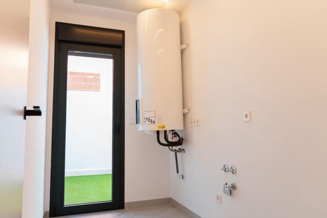 Chalet de 3 habitaciones en Rojales en venta con piscina - 575.000 € (Ref: 8426324)