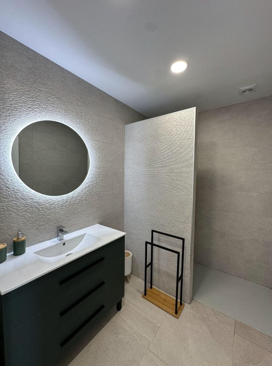 3 Zimmer Villa zu verkaufen in Pinoso mit Pool - 405.000 € (Ref: 8466209)