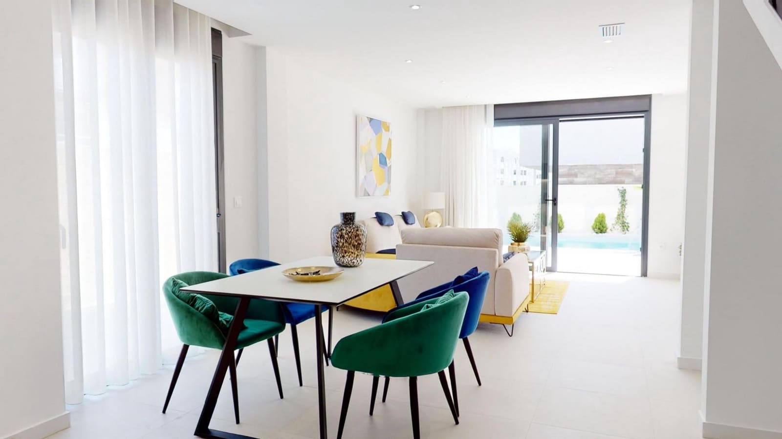 4 soveværelse Semi-Rækkehus til salg i Guardamar del Segura med swimmingpool - € 507.050 (Ref: 8620085)