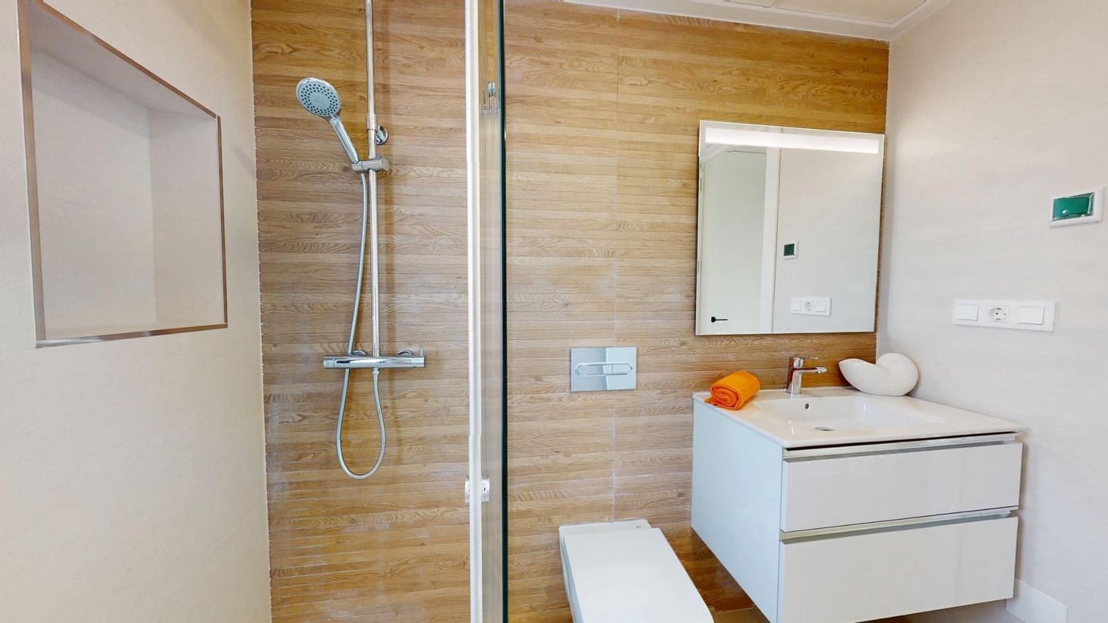 4 soveværelse Semi-Rækkehus til salg i Guardamar del Segura med swimmingpool - € 507.050 (Ref: 8620085)