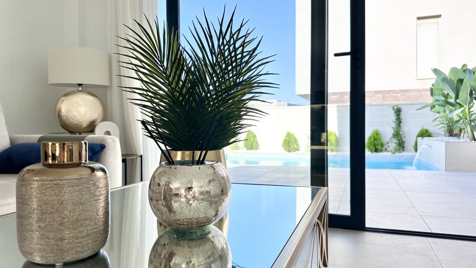 4 soveværelse Semi-Rækkehus til salg i Guardamar del Segura med swimmingpool - € 507.050 (Ref: 8620085)