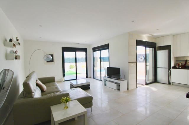 3 sovrum Villa till salu i Pinoso med pool - 280 000 € (Ref: 8645999)