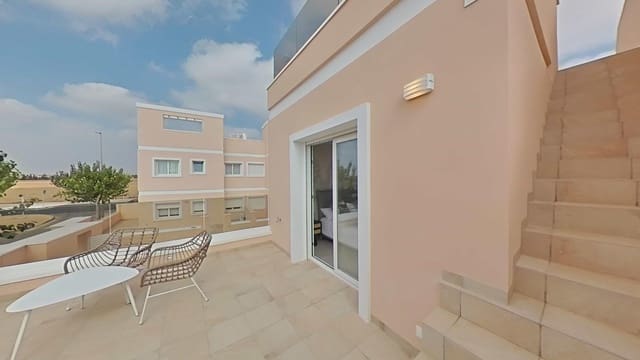 3 makuuhuone Kattohuoneisto myytävänä paikassa Pilar de la Horadada mukana uima-altaan - 349 900 € (Ref: 8869674)
