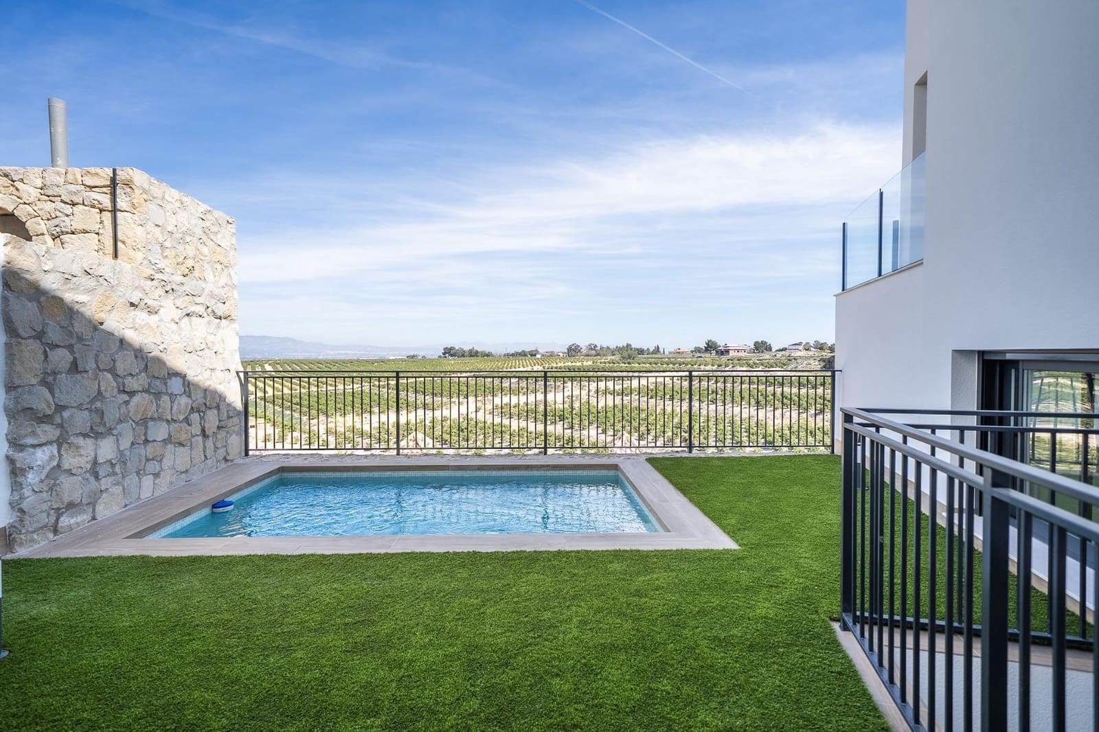 3 soveværelse Semi-Rækkehus til salg i Algorfa med swimmingpool - € 465.000 (Ref: 8932355)