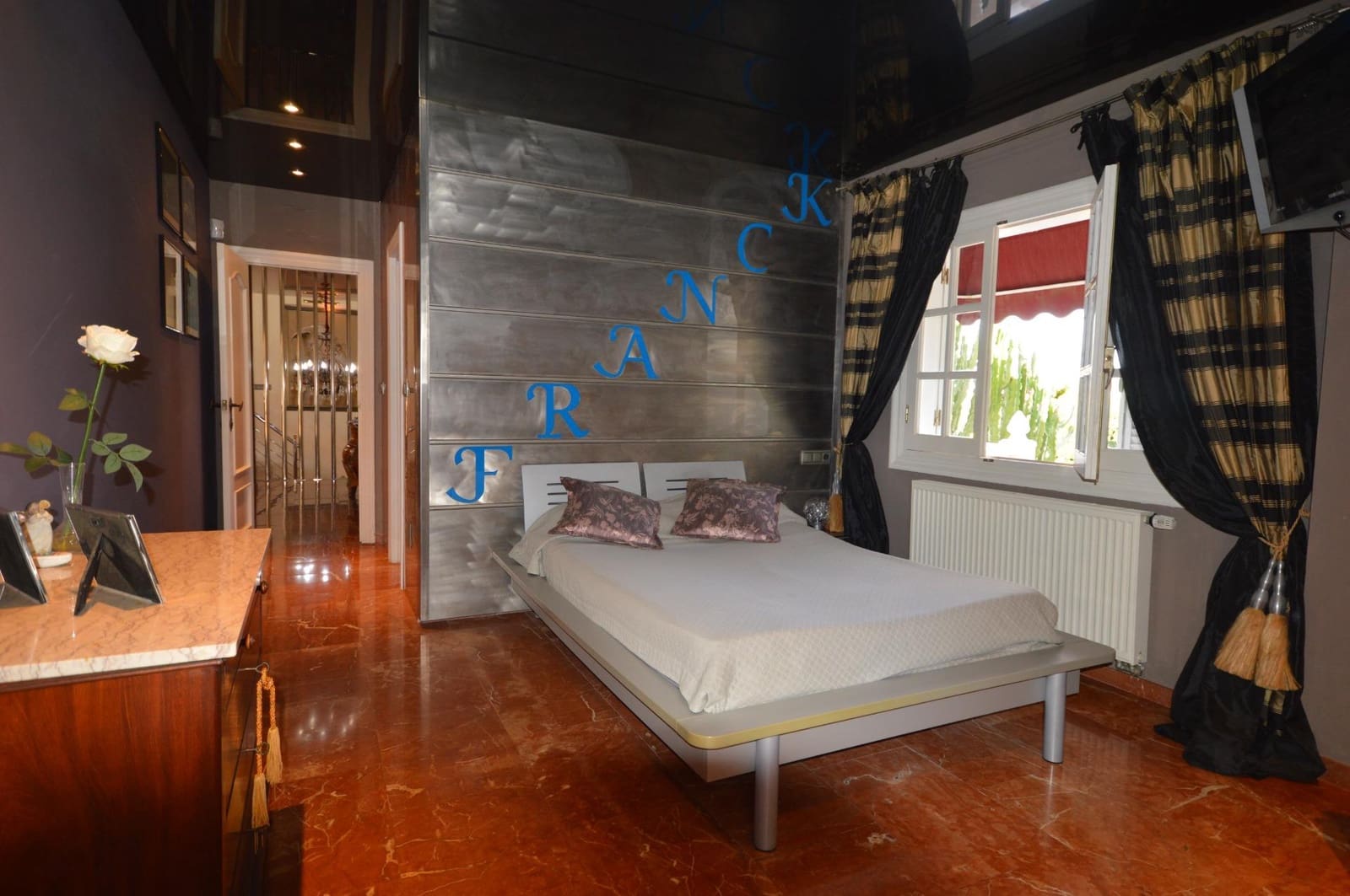 5 sypialnia Willa na sprzedaż w La Veleta z basenem garażem - 840 000 € (Ref: 8936827)