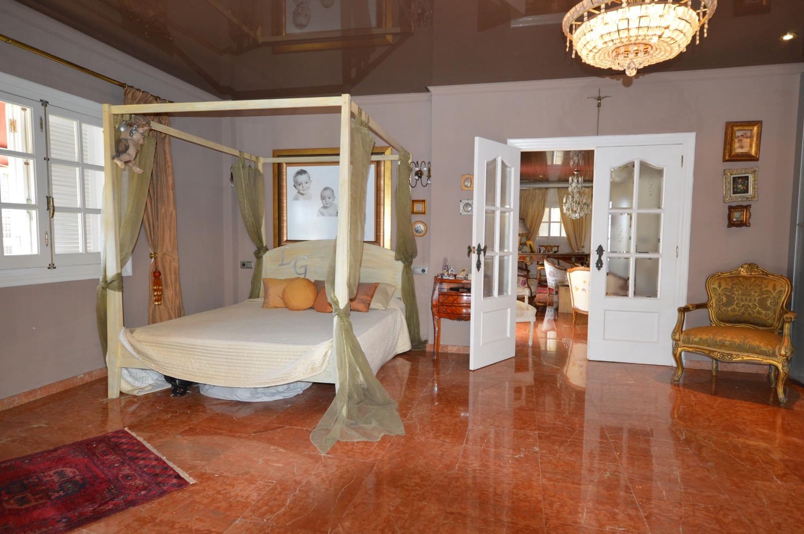 5 sypialnia Willa na sprzedaż w La Veleta z basenem garażem - 840 000 € (Ref: 8936827)