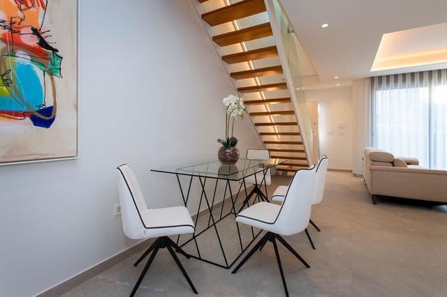 3 soverom Rekkehus til salgs i Torre de la Horadada, Pilar de la Horadada med svømmebasseng - € 544 900 (Ref: 8954323)