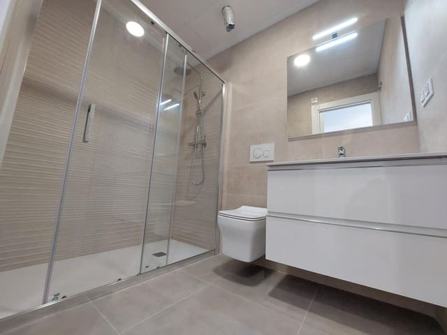 3 soverom Kjedet enebolig til salgs i Los Montesinos med svømmebasseng - € 295 000 (Ref: 8979333)