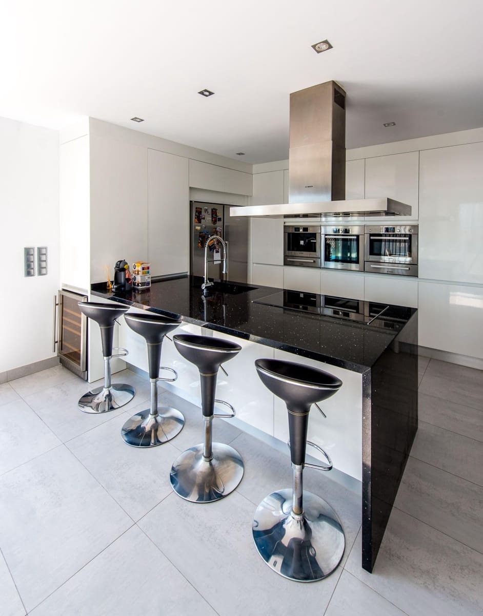 4 soverom Villa til salgs i Calpe / Calp med svømmebasseng garasje - € 1 890 000 (Ref: 9029705)