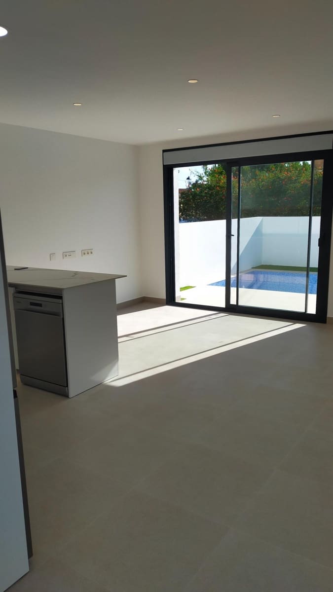 3 bedroom Villa for sale in Daya Nueva with pool - € 359,900 (Ref: 9057732)