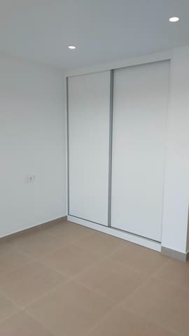 Chalet de 3 habitaciones en Daya Nueva en venta con piscina - 359.900 € (Ref: 9057732)