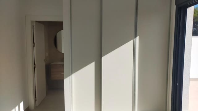 Chalet de 3 habitaciones en Daya Nueva en venta con piscina - 359.900 € (Ref: 9057732)