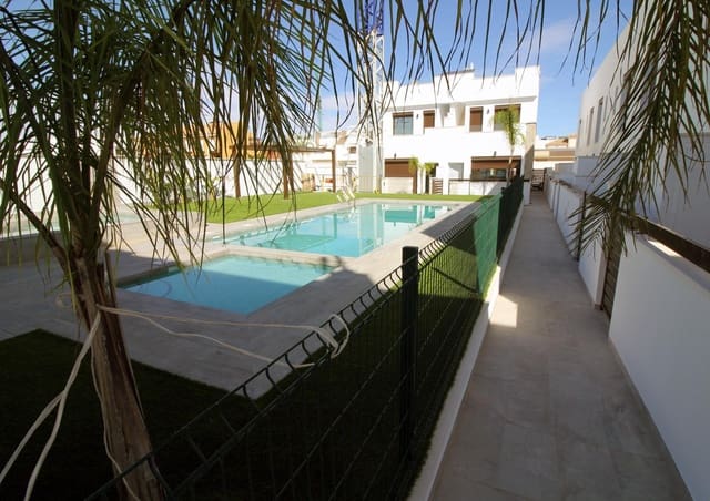 3 bedroom Terraced Villa for sale in Pilar de la Horadada with pool - € 354,900 (Ref: 9057733)