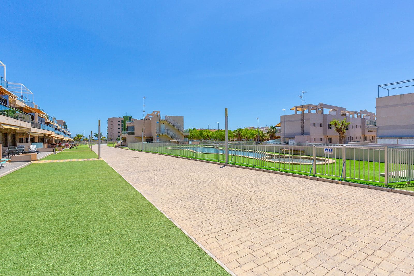 4 soveværelse Lejlighed til salg i Torre de la Horadada med swimmingpool - € 597.800 (Ref: 9085416)