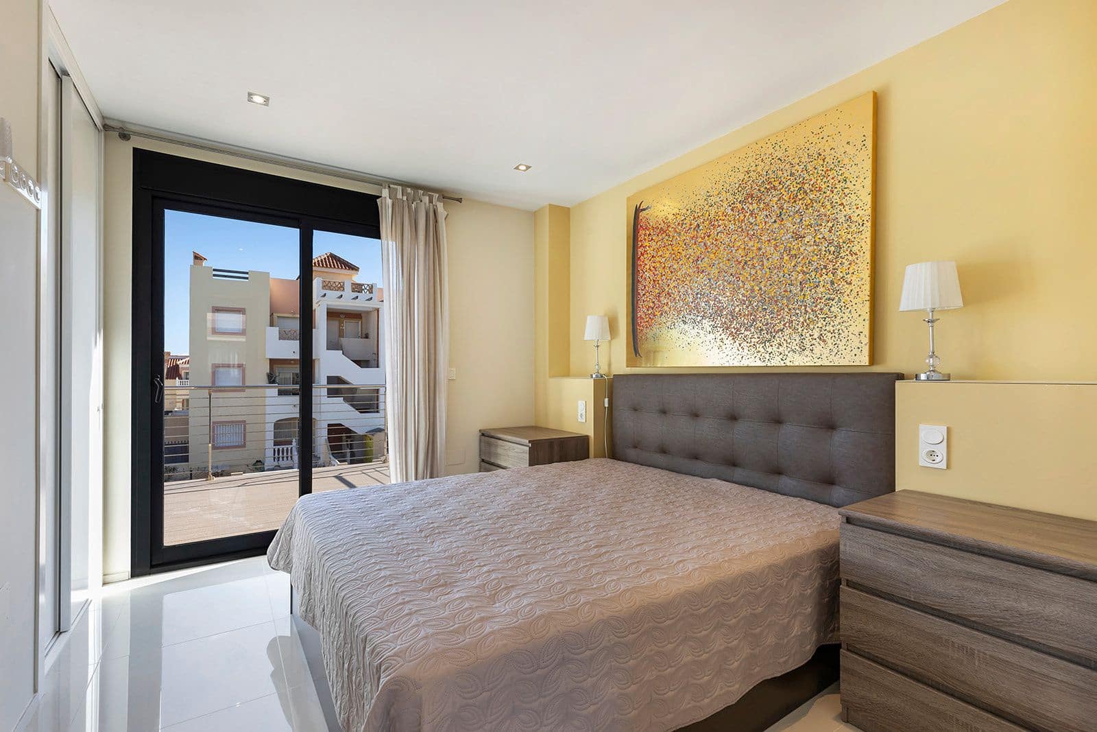 5 bedroom Villa for sale in La Zenia with pool - € 950,000 (Ref: 9085417)