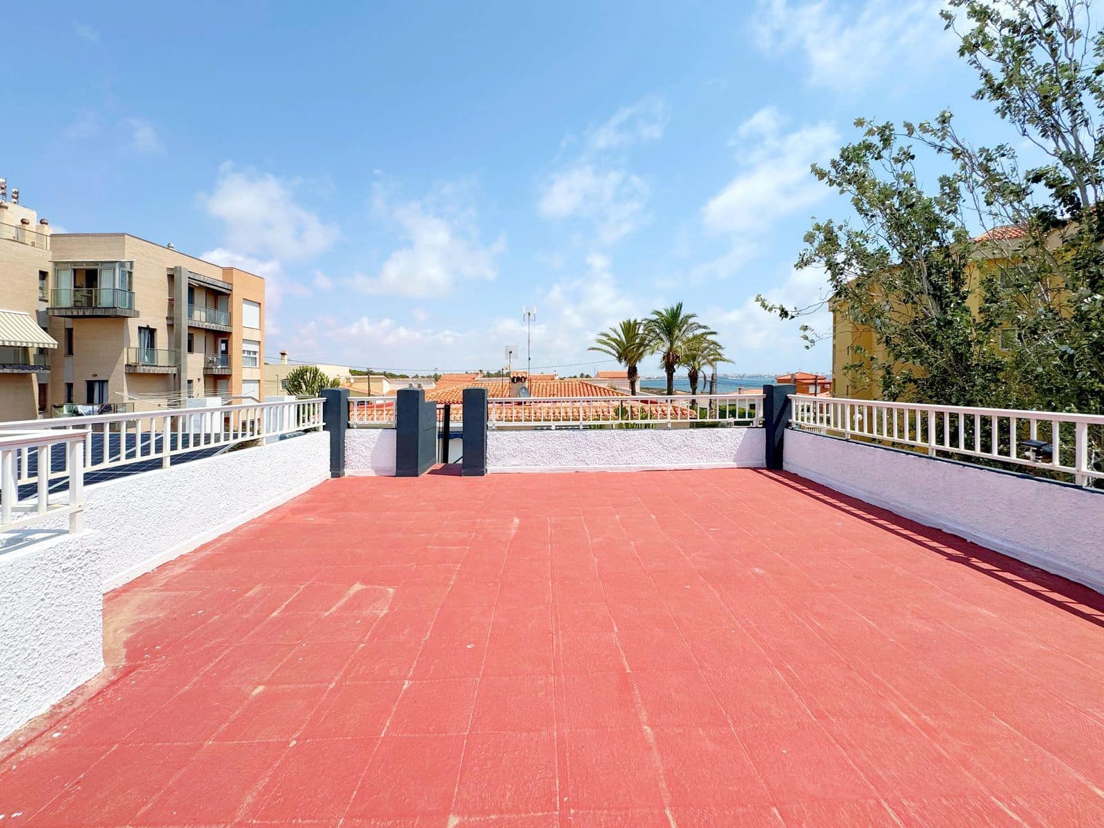 4 bedroom Villa for sale in Punta Prima - € 656,000 (Ref: 9114286)