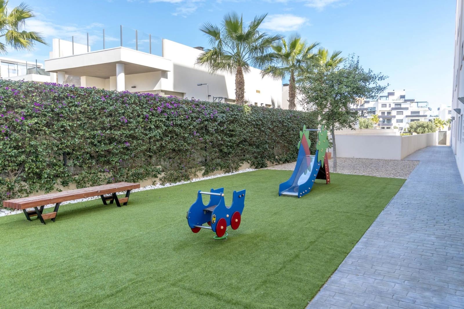 2 makuuhuone Huoneisto myytävänä paikassa Orihuela Costa mukana uima-altaan - 310 000 € (Ref: 9143111)