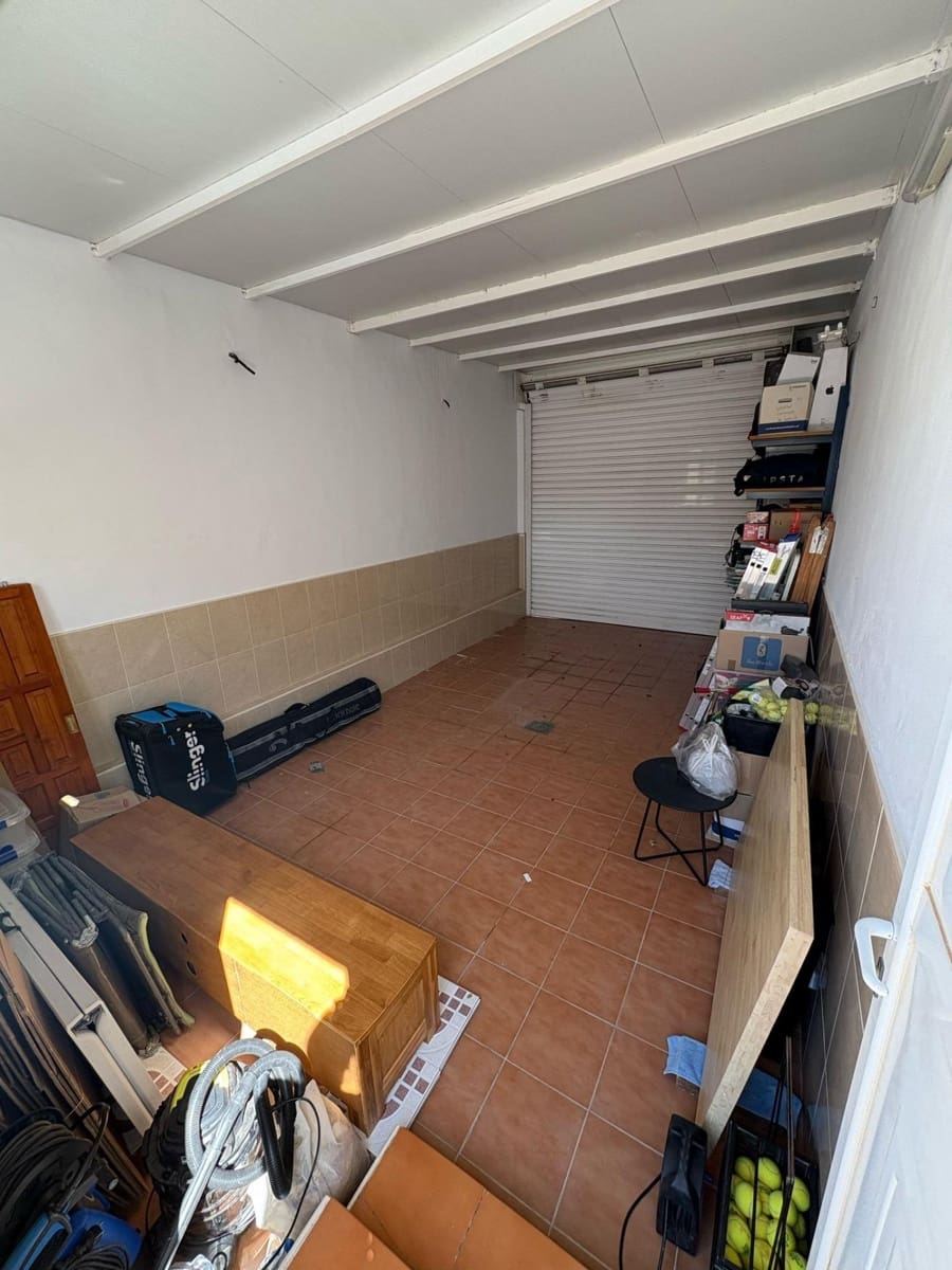 4 bedroom Villa for sale in Ciudad Quesada with pool garage - € 530,000 (Ref: 9149483)