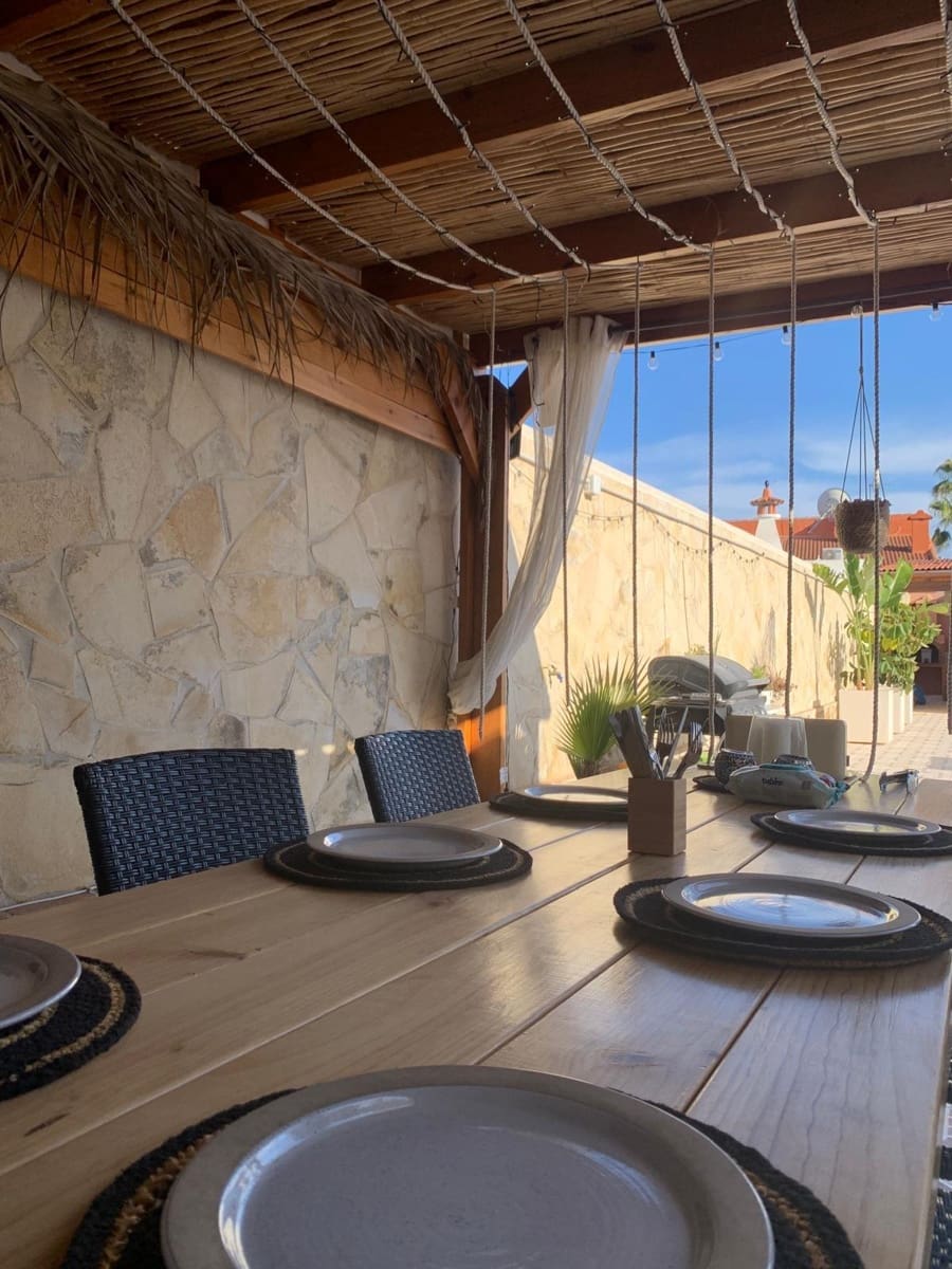 4 bedroom Villa for sale in Ciudad Quesada with pool garage - € 530,000 (Ref: 9149483)