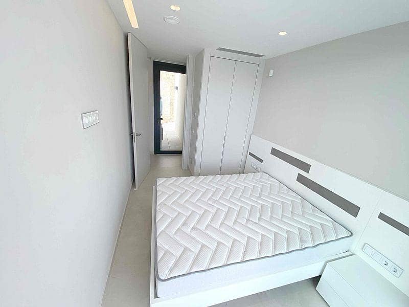 3 soverom Penthouse til salgs i Benidorm med svømmebasseng garasje - € 1 650 000 (Ref: 9154265)