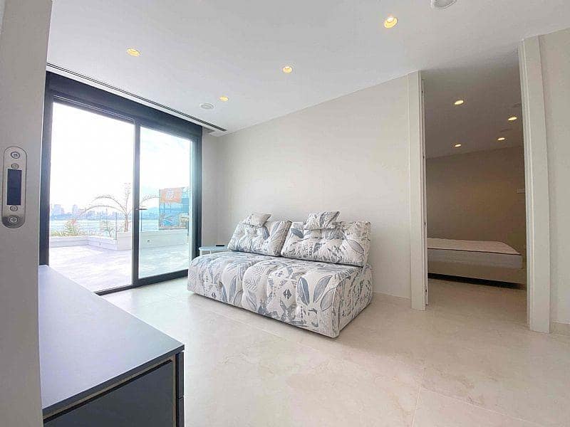 3 soverom Penthouse til salgs i Benidorm med svømmebasseng garasje - € 1 650 000 (Ref: 9154265)