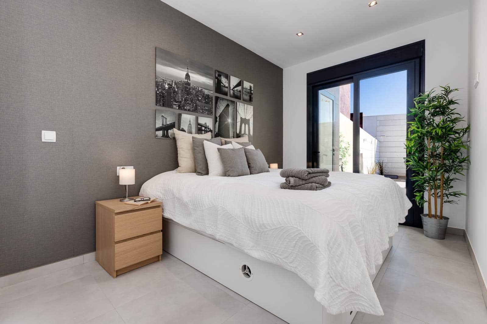 3 slaapkamer Villa te koop in Pilar de la Horadada met zwembad garage - € 395.000 (Ref: 9156124)