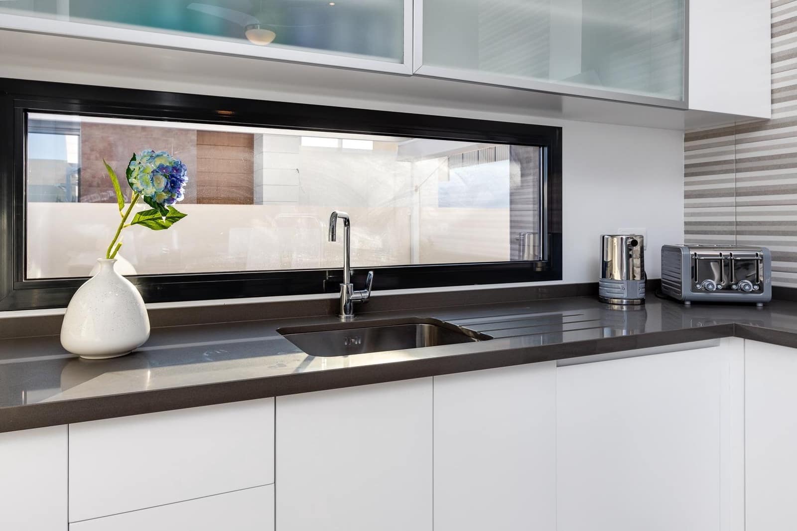 3 slaapkamer Villa te koop in Pilar de la Horadada met zwembad garage - € 395.000 (Ref: 9156124)