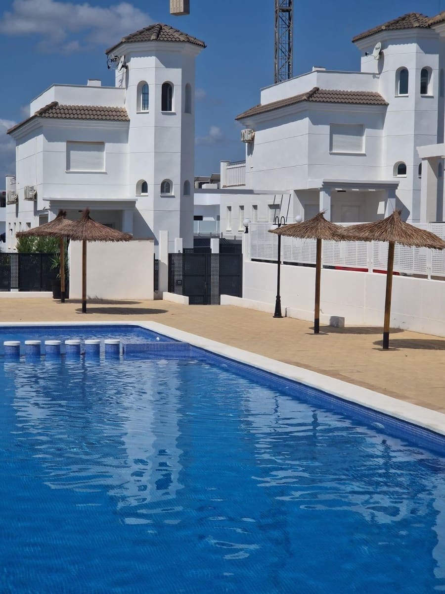 3 soverom Villa til salgs i La Marina med svømmebasseng - € 275 000 (Ref: 9161176)