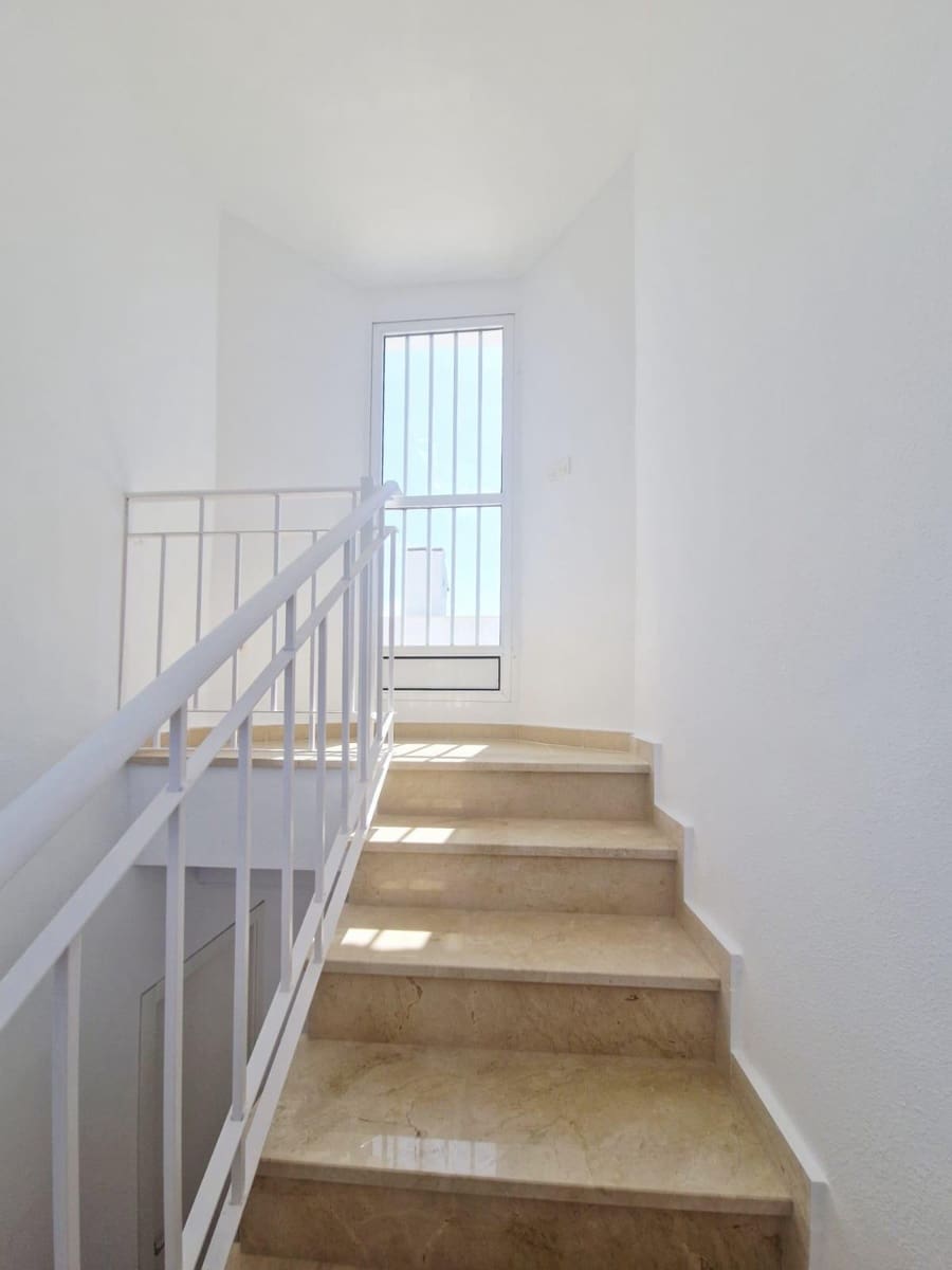 3 soverom Villa til salgs i La Marina med svømmebasseng - € 280 000 (Ref: 9161177)