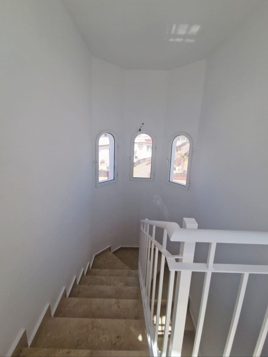 3 soverom Villa til salgs i La Marina med svømmebasseng - € 280 000 (Ref: 9161177)