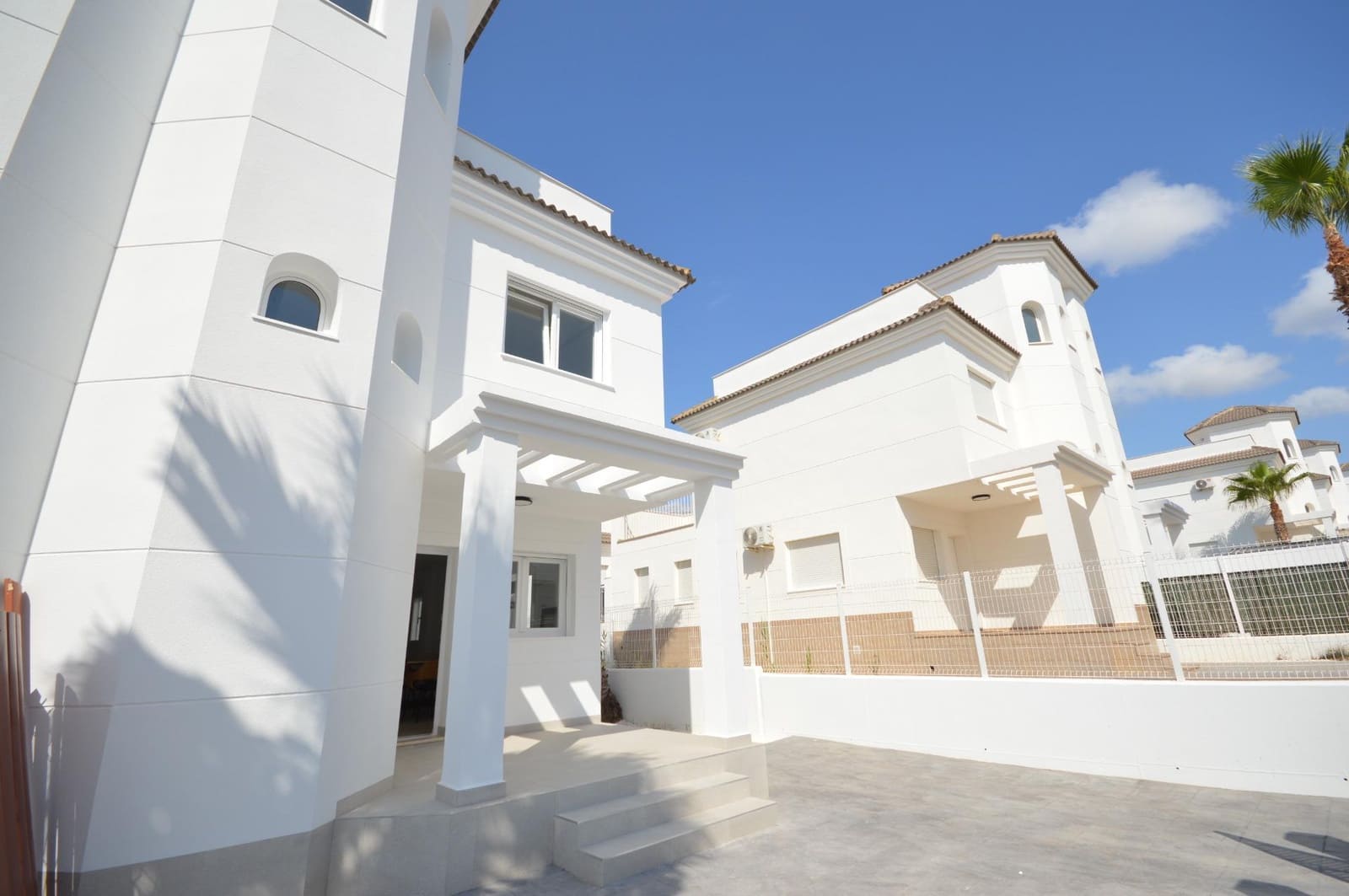 3 soverom Villa til salgs i La Marina med svømmebasseng - € 280 000 (Ref: 9161177)