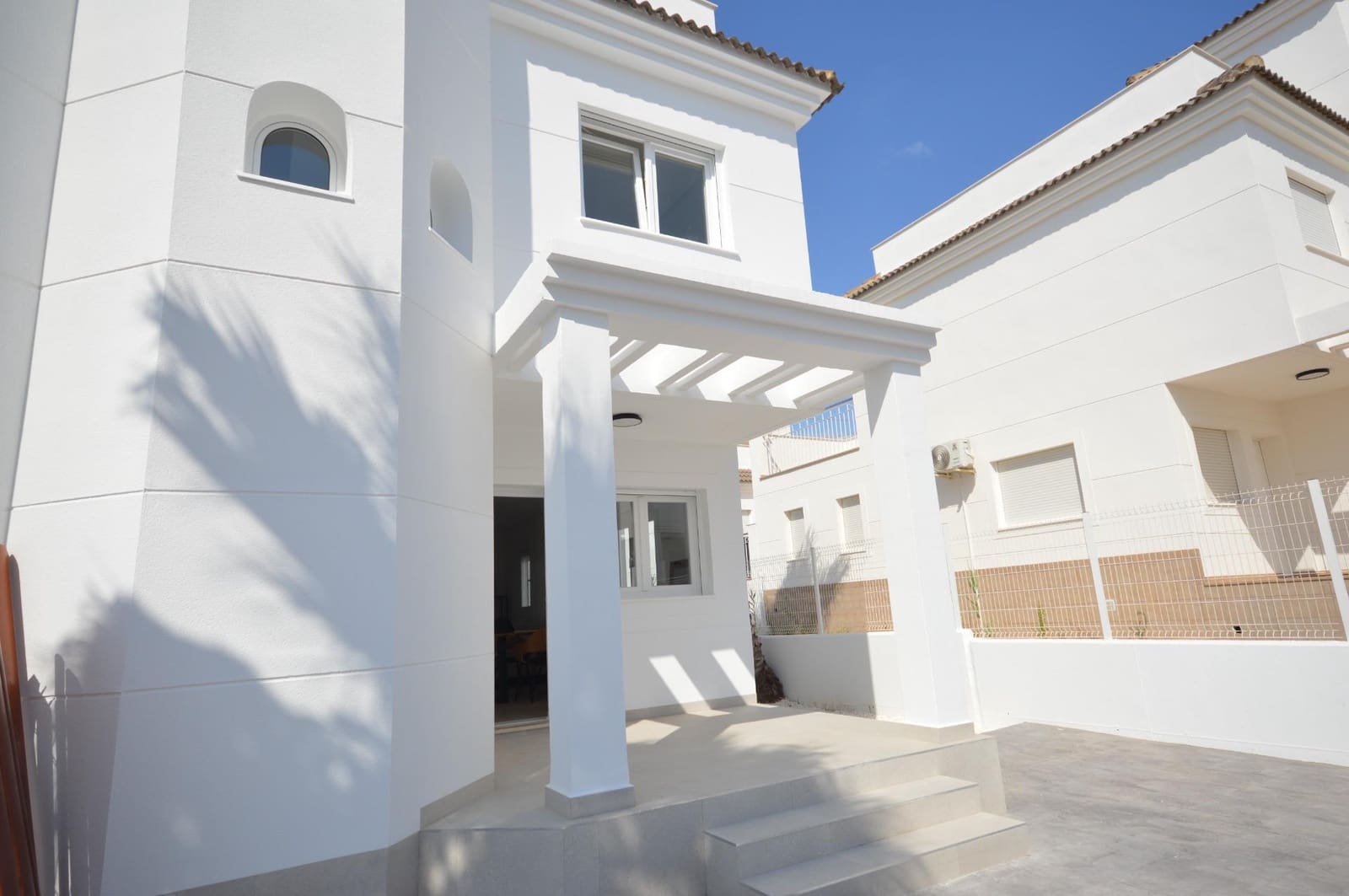 3 soverom Villa til salgs i La Marina med svømmebasseng - € 280 000 (Ref: 9161177)