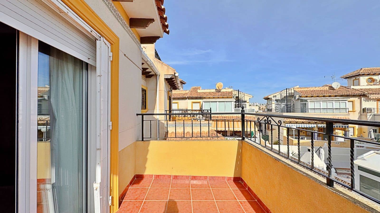 2 soverom Rekkehus til salgs i Orihuela Costa - € 189 000 (Ref: 9208456)