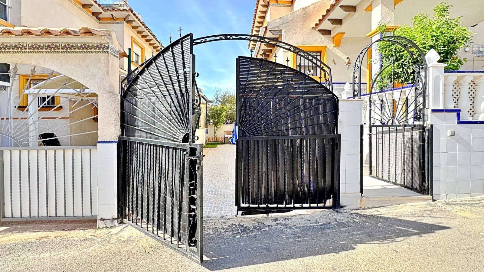 2 soverom Rekkehus til salgs i Orihuela Costa - € 189 000 (Ref: 9208456)