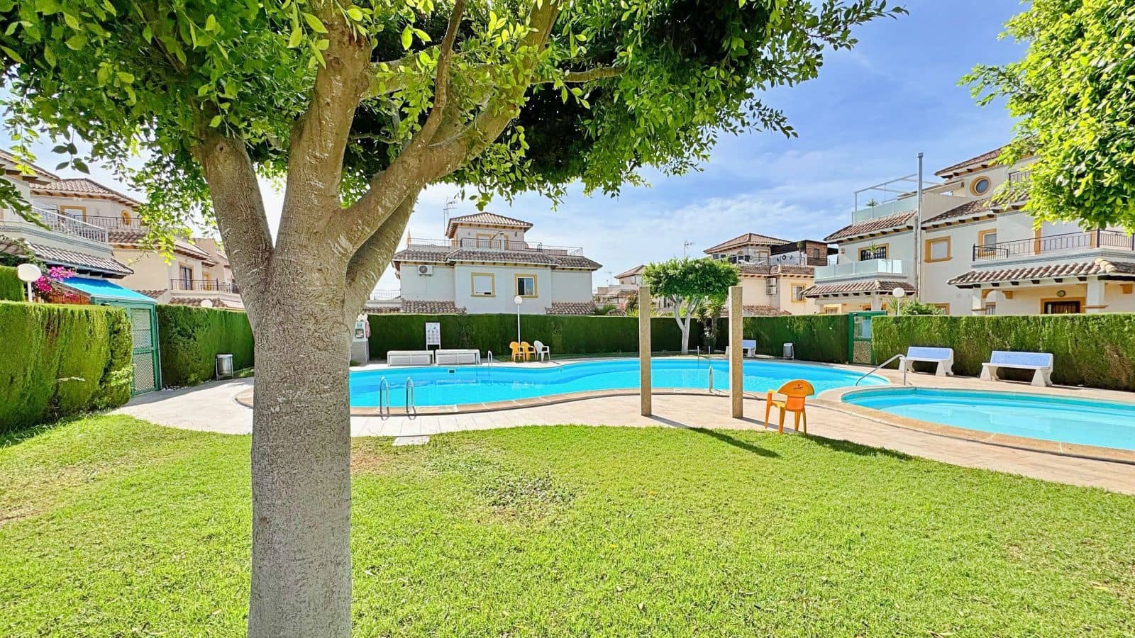 2 soverom Rekkehus til salgs i Orihuela Costa - € 189 000 (Ref: 9208456)