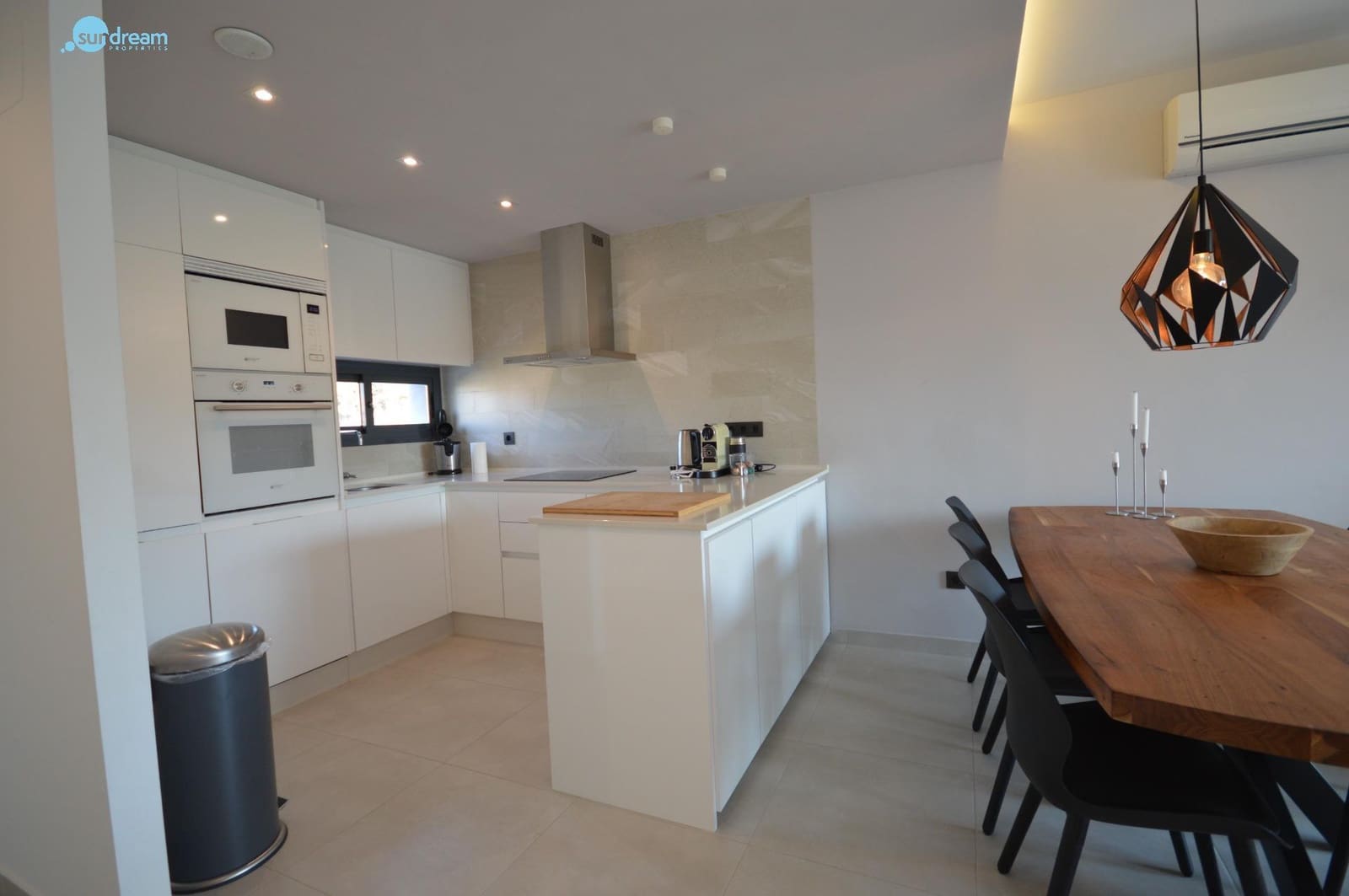 3 sovrum Takvåning till salu i El Raso med pool - 289 000 € (Ref: 9285352)