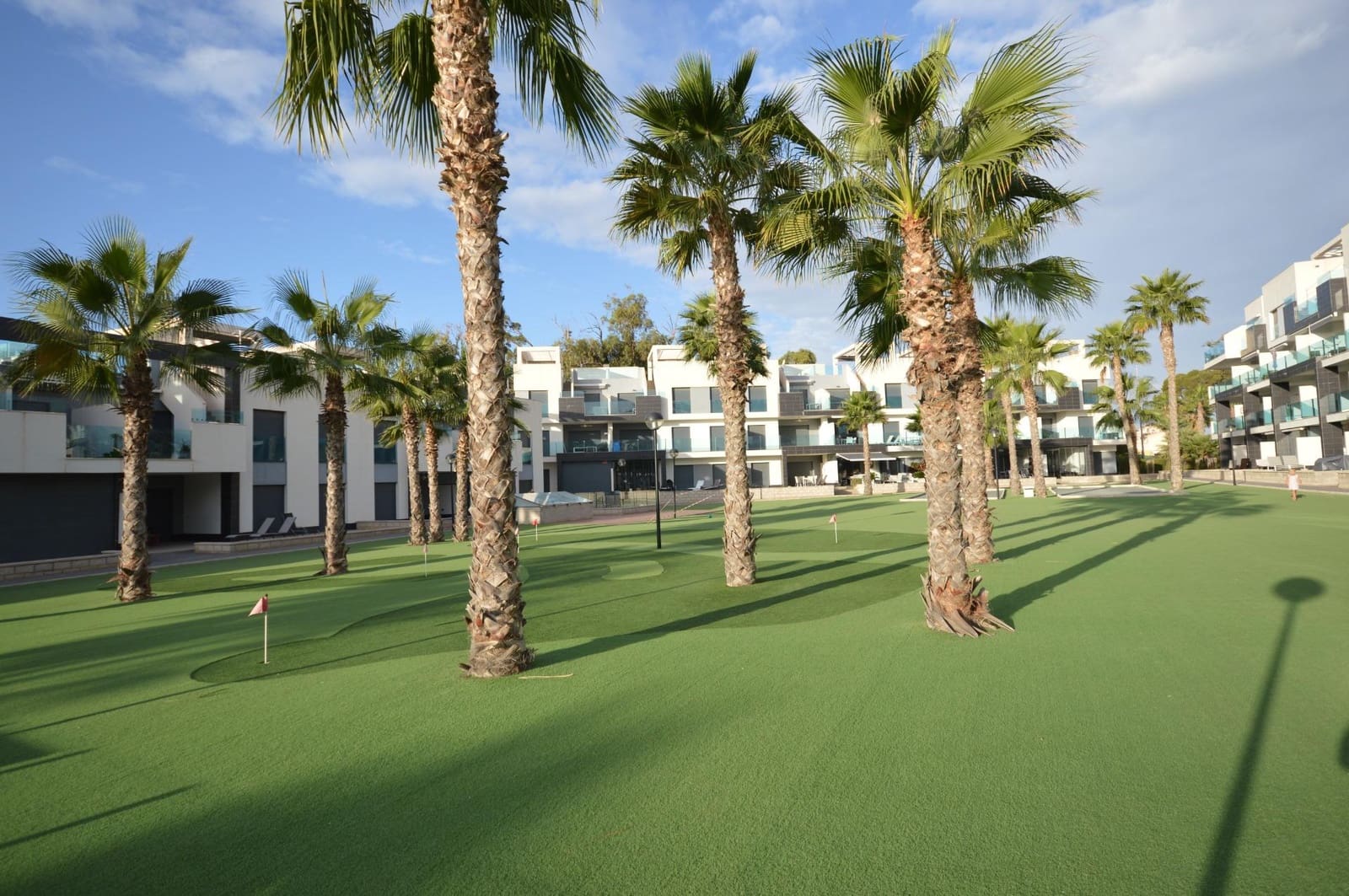 3 sovrum Takvåning till salu i El Raso med pool - 289 000 € (Ref: 9285352)