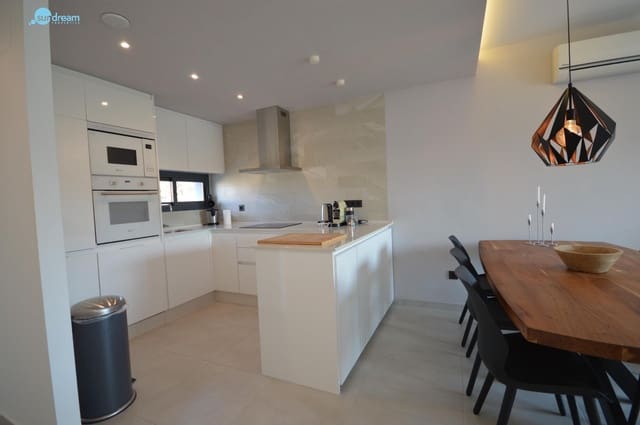 3 bedroom Penthouse for sale in El Raso, Guardamar del Segura with pool - € 289,000 (Ref: 9285352)