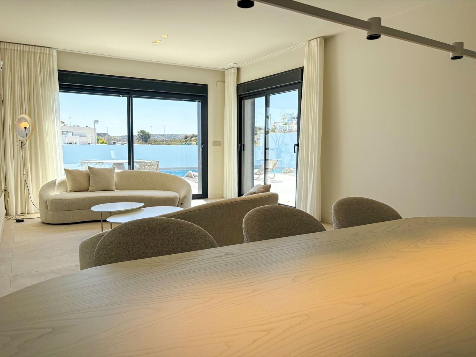 4 Zimmer Villa zu verkaufen in Ciudad Quesada mit Pool Garage - 810.750 € (Ref: 9353465)