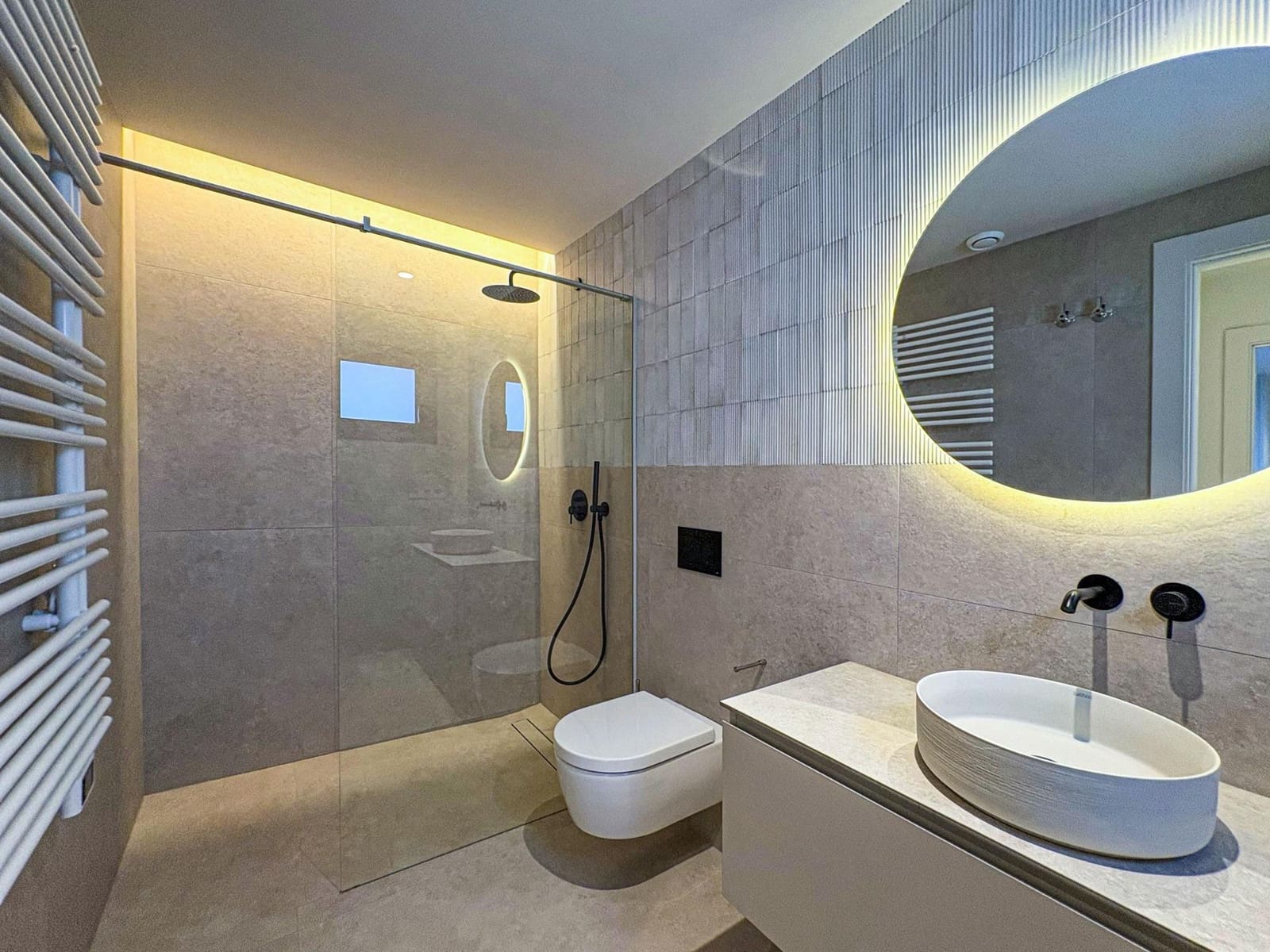 4 Zimmer Villa zu verkaufen in Ciudad Quesada mit Pool Garage - 810.750 € (Ref: 9353465)