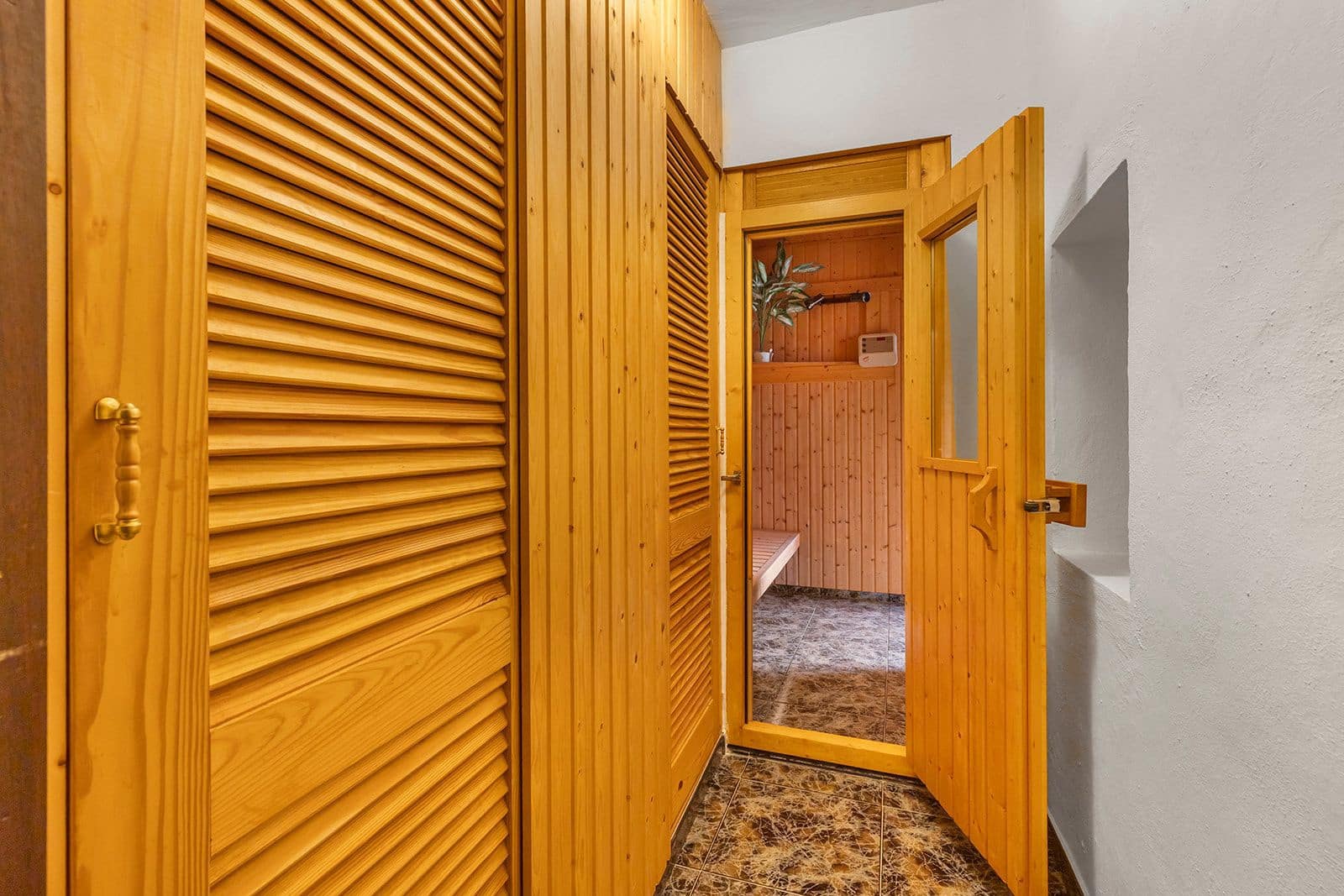 5 quarto Moradia para venda em Filipinas - 670 000 € (Ref: 9382708)