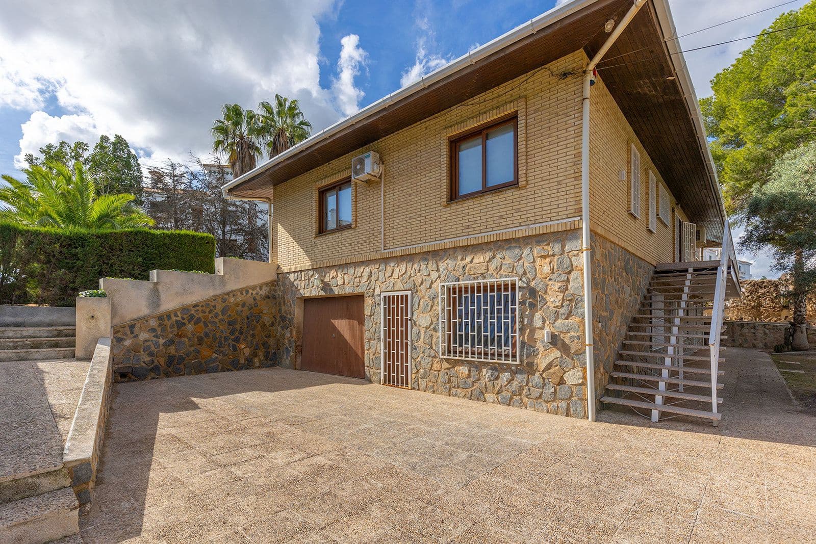 5 quarto Moradia para venda em Filipinas - 670 000 € (Ref: 9382708)