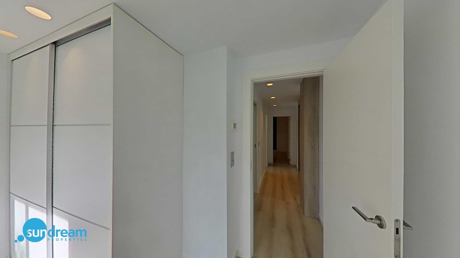 3 bedroom Villa for sale in Benimar with pool - € 495,000 (Ref: 9574776)