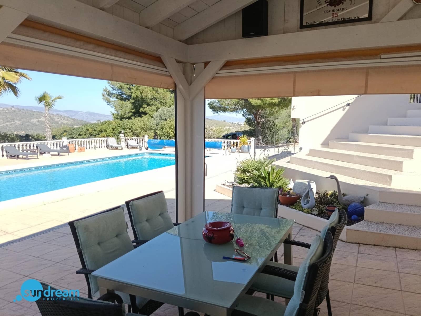 Chalet de 4 habitaciones en La Zarza en venta con piscina - 385.000 € (Ref: 9634491)