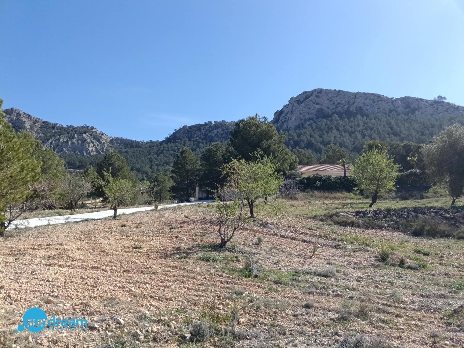 Chalet de 4 habitaciones en La Zarza en venta con piscina - 385.000 € (Ref: 9634491)