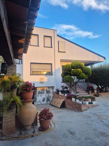 3 slaapkamer Finca/Landhuis te koop in Orihuela ciudad, Orihuela met garage - € 339.000 (Ref: 9690950)